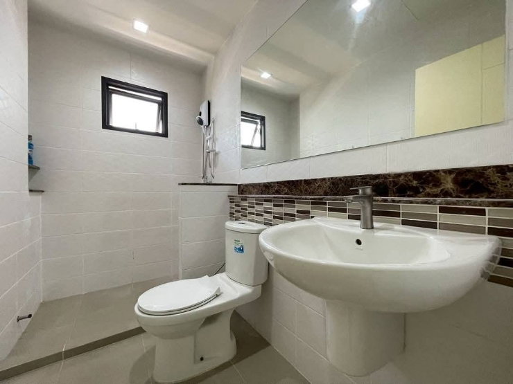 รูป ขายบ้านวัชรพล สายไหม “เศรษฐสิริ วัชรพล” 54.6 ตร.ว. หลังนี้สวยมาก พร้อมอยู่ทันที
ราคาเพียง 7,590,000 บาท - รูปที่ 23/27