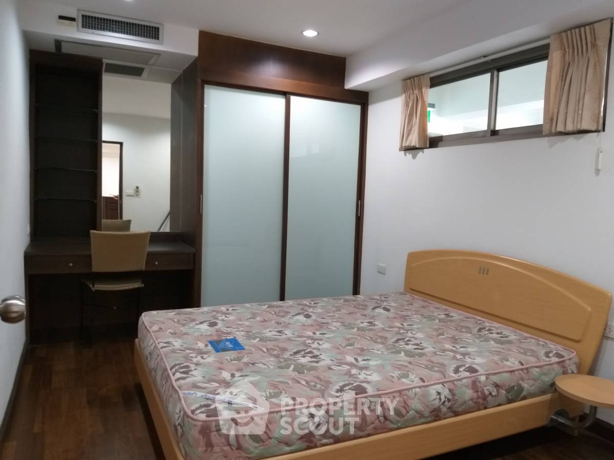 รูป คอนโด 3-ห้องนอน ที่ รอยัล คาสเซอร์ สุขุมวิท ใกล้ BTS พร้อมพงษ์ (ID 825397) - รูปที่ 1/6