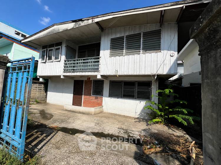 picture 4-BR House in Taling Chan (ID 2876087) - 1/3