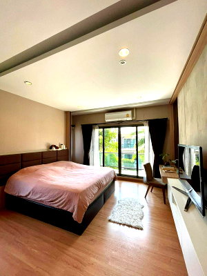 Houses for sale พัฒนาการ 44 : For Sell at    The Palm Pattanakarn