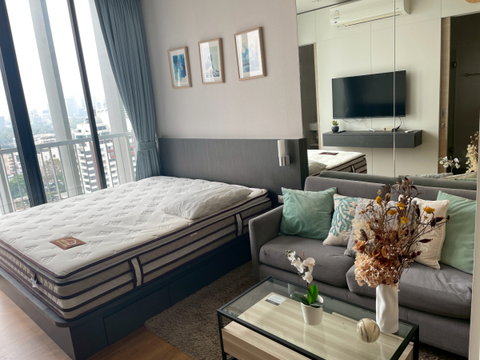 P-1453 City View Studio at Park Origin Phromphong Near Phrom Phong BTS | 20,000 THB/Month | Line Id: @easycondoplus | 099-229-6397