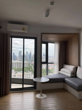âžïļ Condo for Rent next to Samyan Mitrtown | Triple Y Condo | Near MRT Sam Yan, 1 Bedroom : 34 sq.m. High Floor, Fully Furnished Ready to Move In