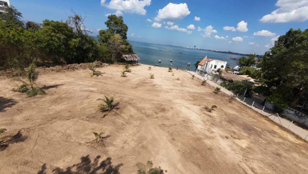 รูป ขายที่ดินทำเลหายากมาก เกือบ 2 ไร่ ติดทะลและชายหาดบางพระ - รูปที่ 2/11