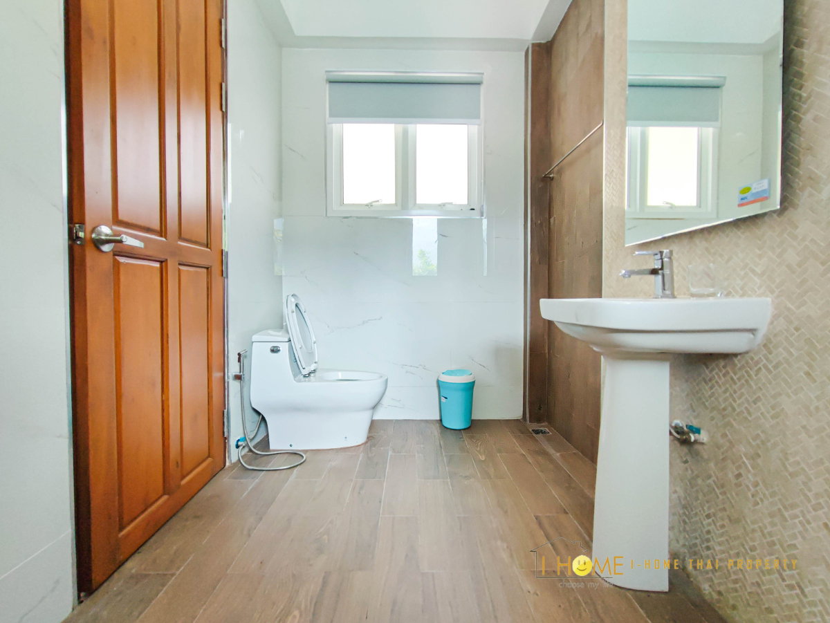 รูป A1-V0013 บ้าน Pool Villa 2ชั้น 5 ห้องนอน 5 ห้องนำ้ 1 ห้องรับแขก 1 ห้องครัว 2 ที่จอดรถ - รูปที่ 32/39