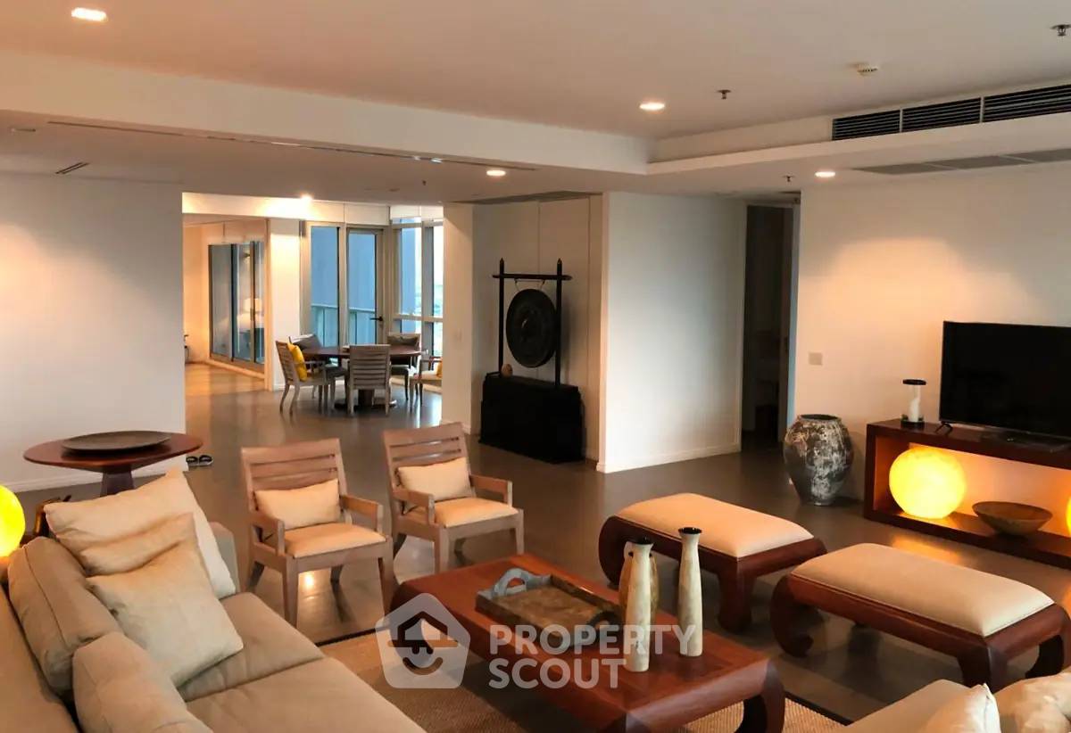 picture 3-BR Condo at The River Condominium near BTS Saphan Taksin (ID 2873683) - 1/7