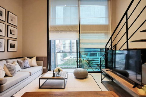 🔥 For Sale !!🔥 The Loft Silom, 1 bedroom loft, 1 bathroom, high floor, Good Location !! Code C20221202772, furnished, Special Deal!!📣📣