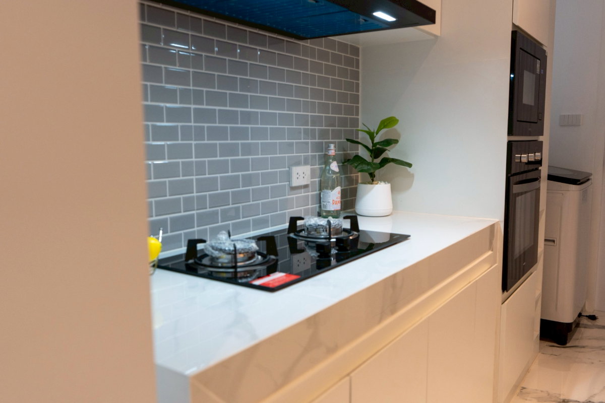 รูป C2MG100177  บ้านแฝดPool Villa2ชั้น บ้านนอกโครงการทำเลเศรษฐกิจใจกลางเมือง ตกแต่งเฟอร์นิเจอร์พร้อมเข้าอยู่ทันที ราคา21.8 ล้านบาท โอนคนละครึ่ง - รูปที่ 24/47
