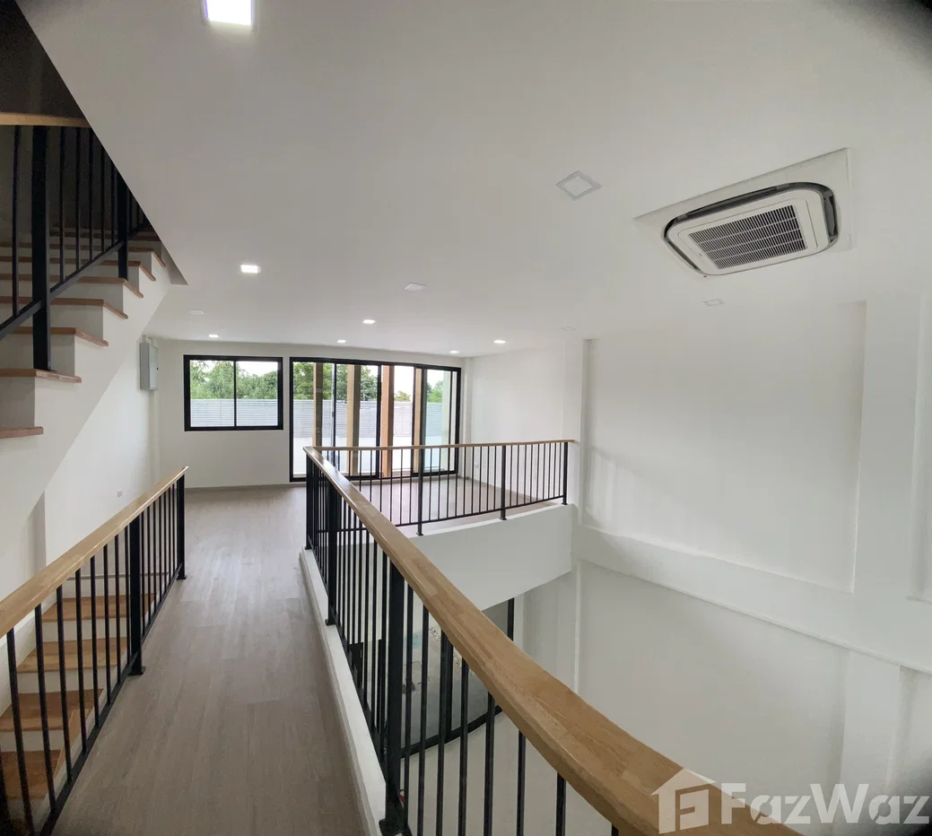รูป ขายบ้านทาวน์โฮม Location สุดปัง 3.5 ชั้น กลางจรัญ เข้าเมืองสะดวก 1649234 - รูปที่ 22/34