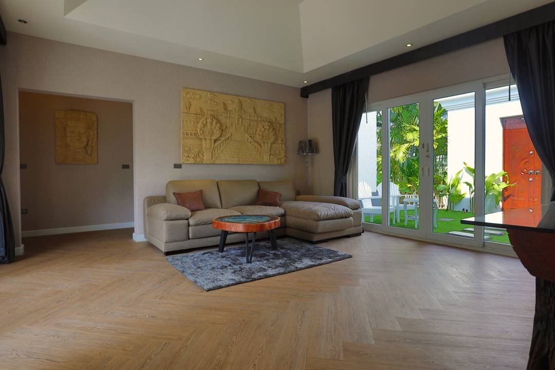 picture For sale Siam royal view Pattaya Soi Khaotalo  𝐌𝐨𝐝𝐞𝐫𝐧 𝐒𝐭𝐲𝐥𝐞 - 9/19