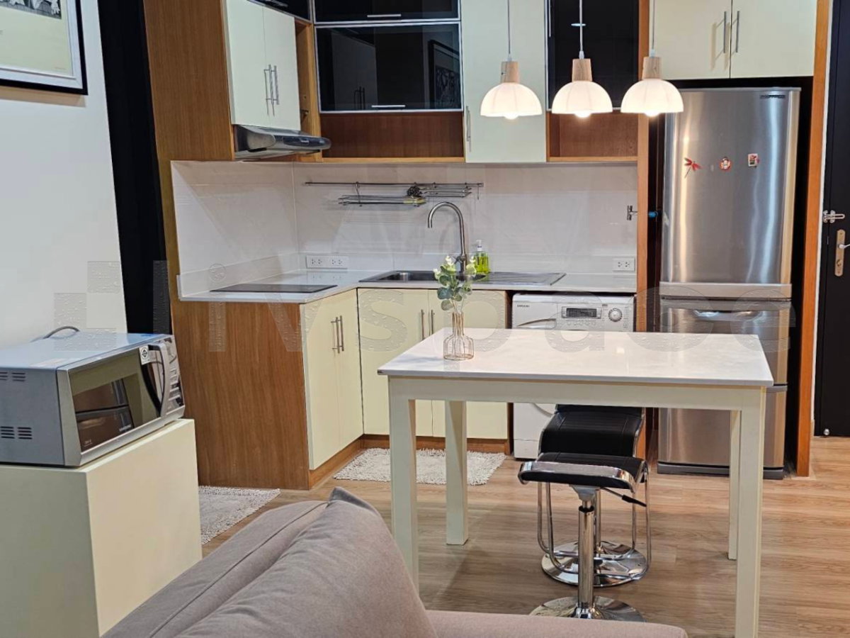 รูป ▚ LJ153ツ ขาย: Baan Klang Krung Siam - Pathumwan ✨ 1 ห้องนอน 55 ตร.ม. ใกล้ BTS ราชเทวี ห้องรีโนเวทใหม่หมด ที่จอดรถ 90%! 🏙️🚗 - รูปที่ 4/10