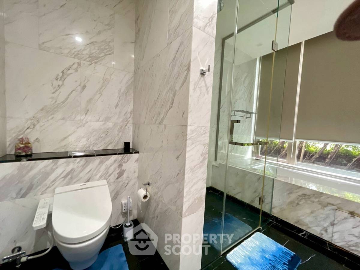picture 2-BR Condo at Saladaeng One near MRT Si Lom (ID 2926645) - 18/18