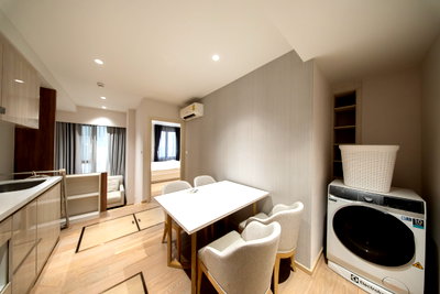 Condos for sale : Prime Investment 1BR Condo in Thonglor Near BTS Thong Lo, Ready to Move - U5741734