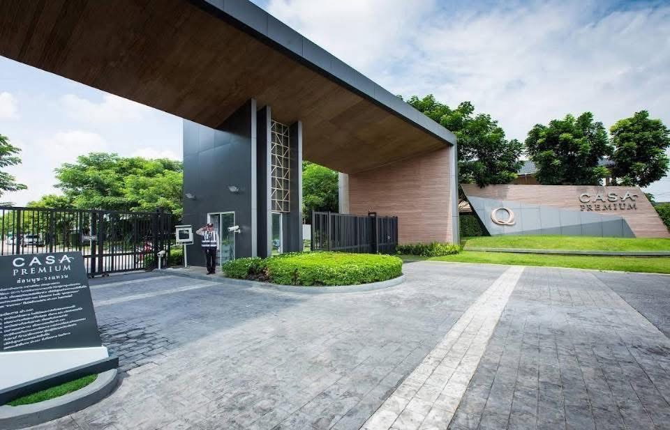 รูป บ้านพร้อมอยู่ใกล้สนามบินและโรงเรียนนานาชาติ - รูปที่ 1/47