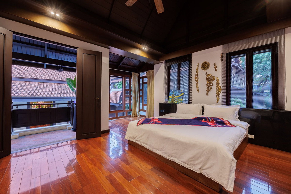 รูป 🏡✨ ให้เช่าพูลวิลล่าหรู 2 ชั้น — สุขุมวิท 40 | เอกมัย บ้านเดี่ยว Private Villa ใจกลางเมือง พร้อมสระว่ายน้ำส่วนตัว - รูปที่ 4/16