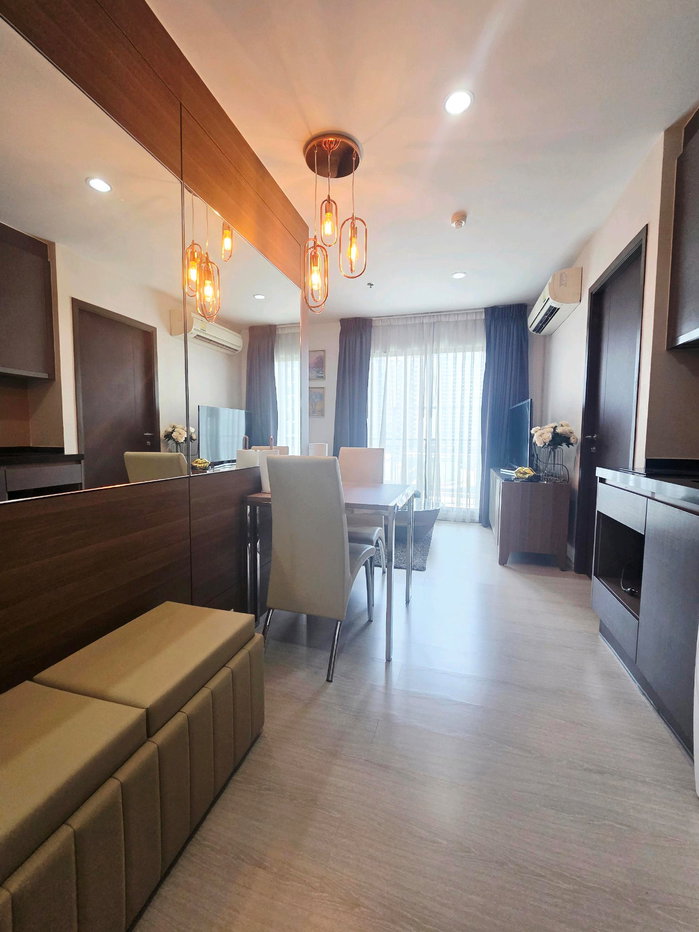 picture Rama 9 | MRT Phra Ram 9 | 1 Bed 1 Bath | 31.25 sqm. | Rhythm Asoke - 2/8