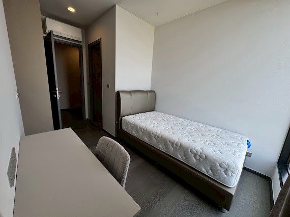 รูป LTHC15492 – Luxury Condo for Rent Rama 4 | High Floor City Lifestyle | 120,000 THB | คอนโดหรูให้เช่า พระราม 4 ชั้นสูง วิวเมือง ใจกลางเมือง - รูปที่ 3/6