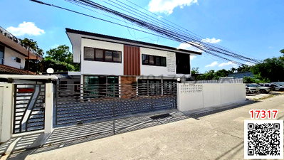 เช่าบ้านเดี่ยว ถนนโชคชัย 4 : เช่า บ้านเดี่ยว 2 ชั้น เหมาะทำ Home Office ซอยโชคชัย 4 แยก 83 ตกแต่งพร้อม 