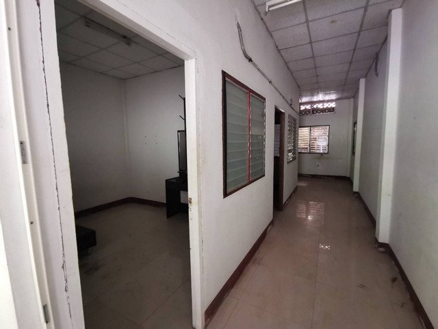 รูป J09197 ขายบ้านเดี่ยว หมู่บ้านเหมะธุริน ตำบลธาตุเชิงชุม อำเภอเมืองสกลนคร สกลนคร - รูปที่ 7/8
