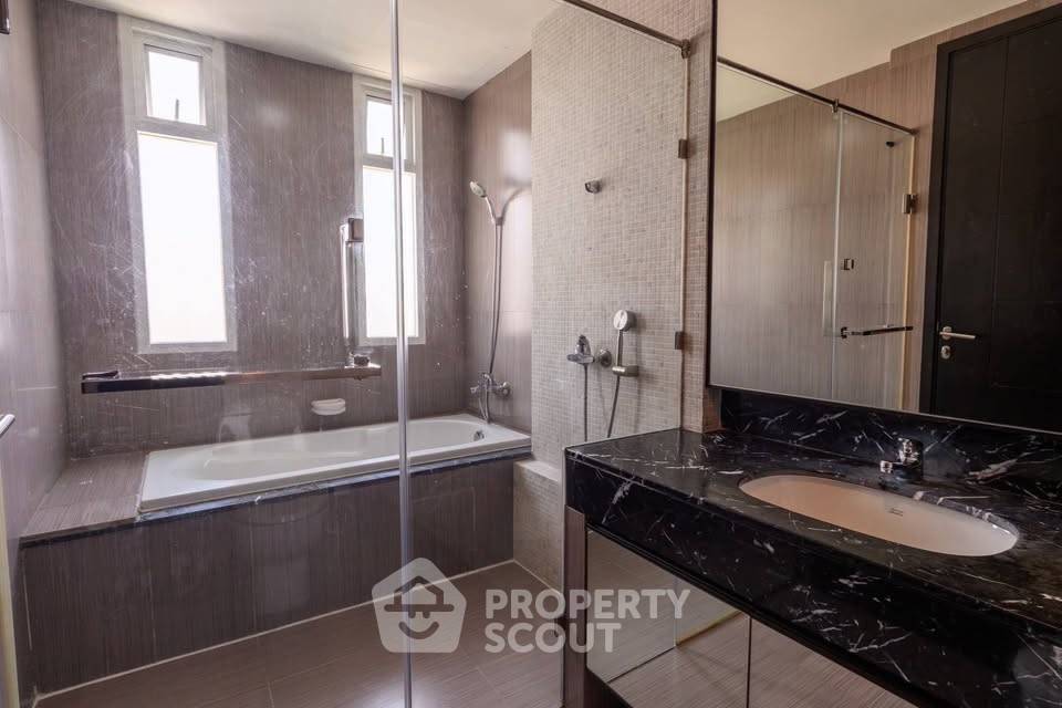 picture 2-BR Condo at Villa Sikhara Condominium close to Phrom Phong (ID 2918918) - 8/8