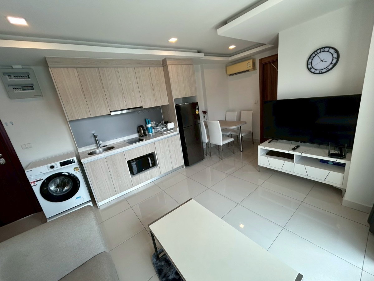 รูป [FOR RENT] Arcadia Beach Resort 2 Bed 5th floor pool view (1-year contract) 20,000 THB  - รูปที่ 16/22