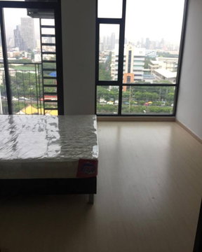 P-50941 — For Rent: Bangkok Horizon Lazi Sathorn Near BTS Chong Nonsi. 13th Floor, 1 Bedroom 1 Bathroom. 085-592-2897 Line: @easythaihome