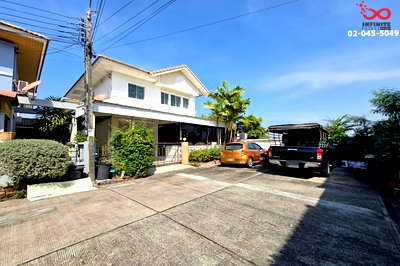 บ้านแฝด วิทยาลัยบริหารธุรกิจและการท่องเที่ยวกรุงเทพ : ขายบ้านแฝด 2 ชั้น 37 ตารางวา บุรีรมย์-ซาฟารี  ซอยเลียบคลองสอง 23  ถนนเลียบคลองสอง 