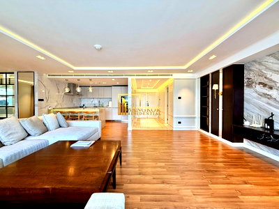 ขายคอนโด : Somkid Garden | Modern 2 Bedroom Luxury Condo For Sale in Prime Area - BR18266CD