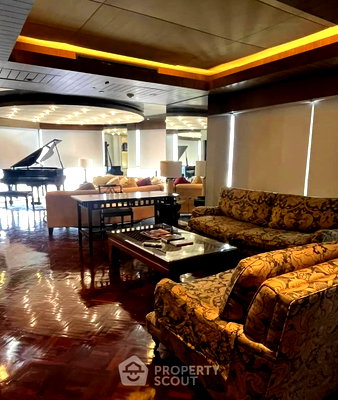 Condos for rent : 2-BR Condo At Nusa State Tower, 18th Floor Near BTS Saphan Taksin (ID 2873603)