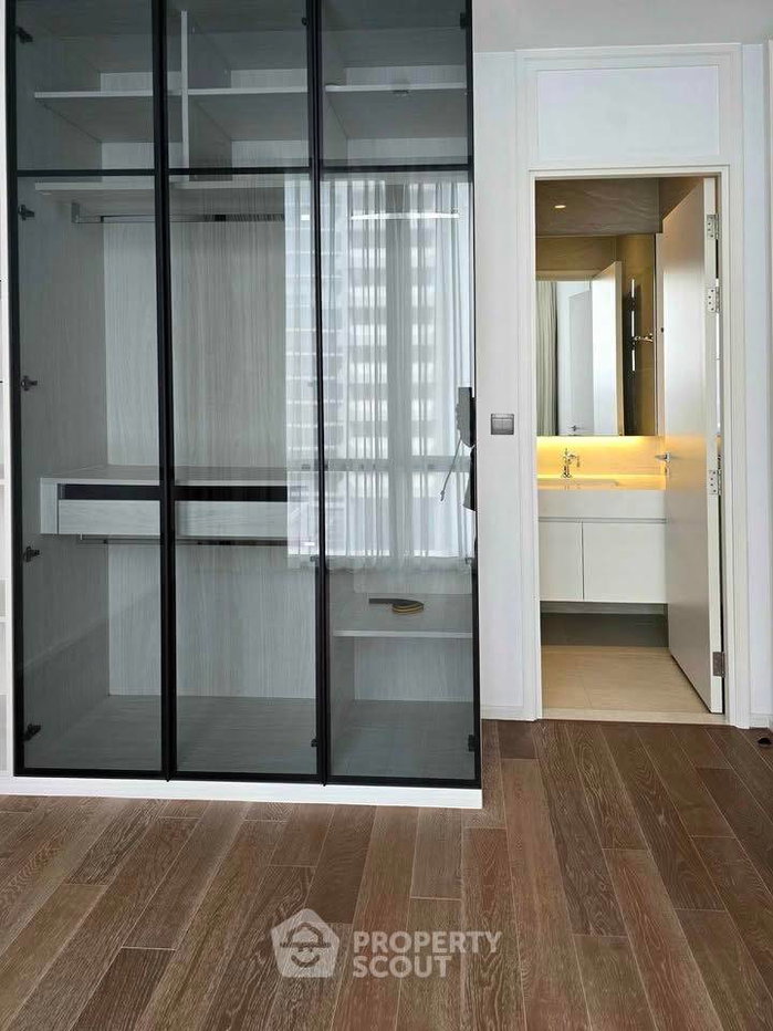 picture 2-BR Condo at Muniq Langsuan near BTS Ratchadamri (ID 2926533) - 12/16