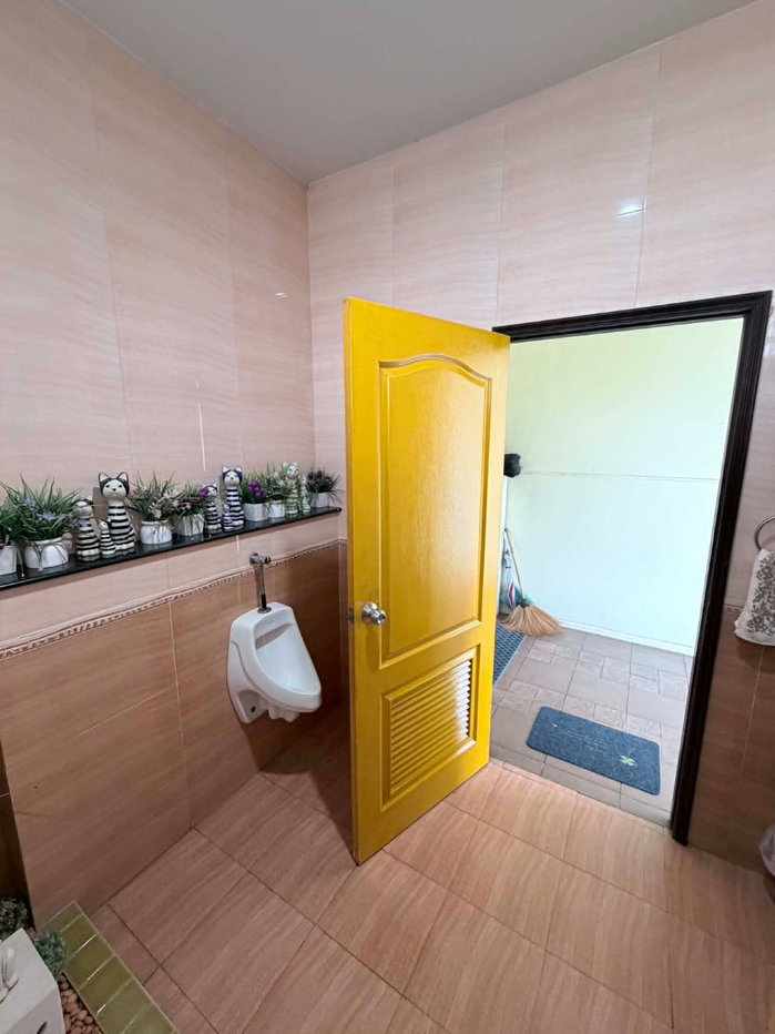picture Detached house and guesthouse with land. - 10/14