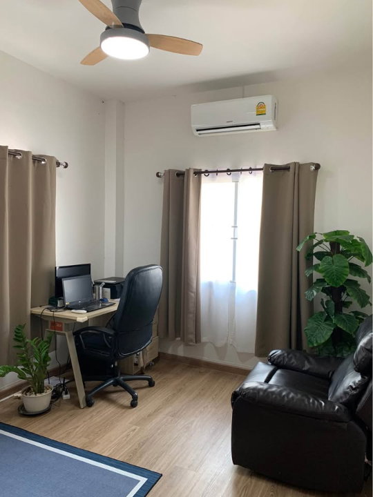 รูป AHD-H1319   ให้เช่าบ้านเดี่ยวสองชั้น    บ้านในโครงการ ใกล้โรงเรีบนนานาชาติ บ้ #หาดง เพียง 22,000 บาท/เดือน  - รูปที่ 14/15