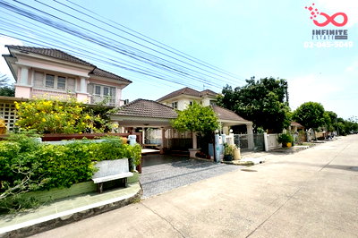 บ้านเดี่ยว รพ.รวมชัยประชารักษ์ : ขายบ้านเดี่ยว 2 ชั้น 59 ตร.ว. หมู่บ้านชวนชื่น บางนา-ตราด ใกล้ทางด่วนบูรพาวิถี