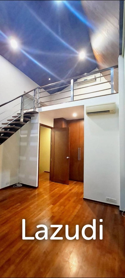 picture 450 sqm townhouse with pool access in Khlong Tan Nuea Watthana Bangkok - 23/36