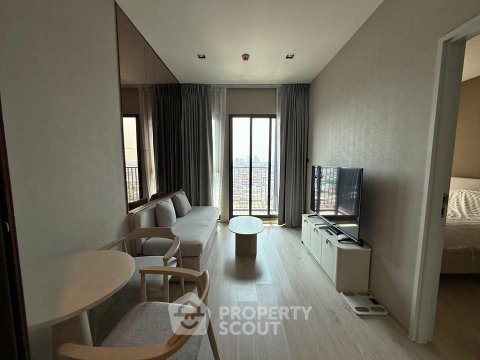 1-BR Condo at Reference Sathorn-Wongwianyai near BTS Wongwian Yai (ID 2919015)