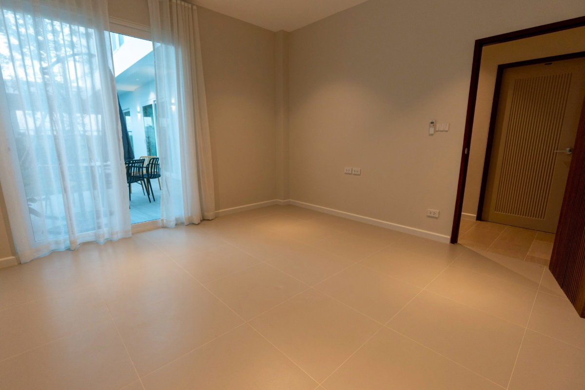 รูป C2MG100177  บ้านแฝดPool Villa2ชั้น บ้านนอกโครงการทำเลเศรษฐกิจใจกลางเมือง ตกแต่งเฟอร์นิเจอร์พร้อมเข้าอยู่ทันที ราคา21.8 ล้านบาท โอนคนละครึ่ง - รูปที่ 41/47