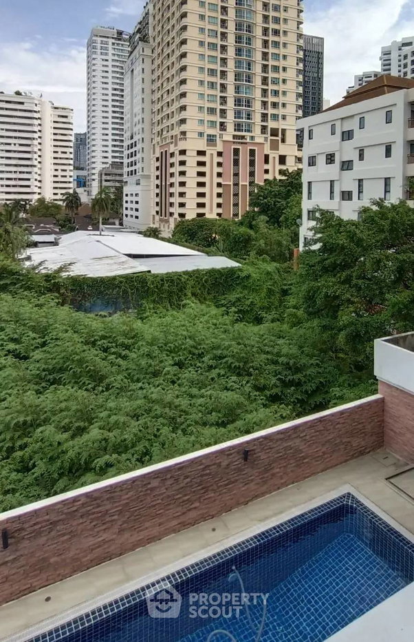 picture 2-BR Condo at Beverly Tower near ARL Makkasan (ID 2874109) - 12/16