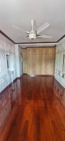 รูป ให้เช่า บ้านเดี่ยว 2 ชั้น แปลงมุม พุทธมณฑลสาย 1 เนื้อที่ 180 ตร.ว. ตกแต่ง Built-in ทั้งหลัง - รูปที่ 40/58
