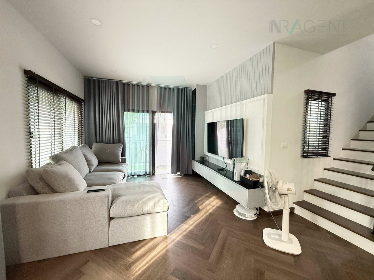รูป 📌 ขายบ้านเดี่ยว โครงการ บริทาเนีย บางนา - ศรีวารี 2 ชั้น 4 ห้องนอน 4 ห้องน้ำ - รูปที่ 3/8