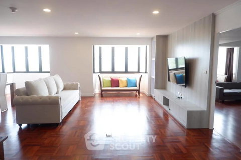 รูปภาพ 2-BR Condo at Omni Tower near BTS Nana (ID 2874557)