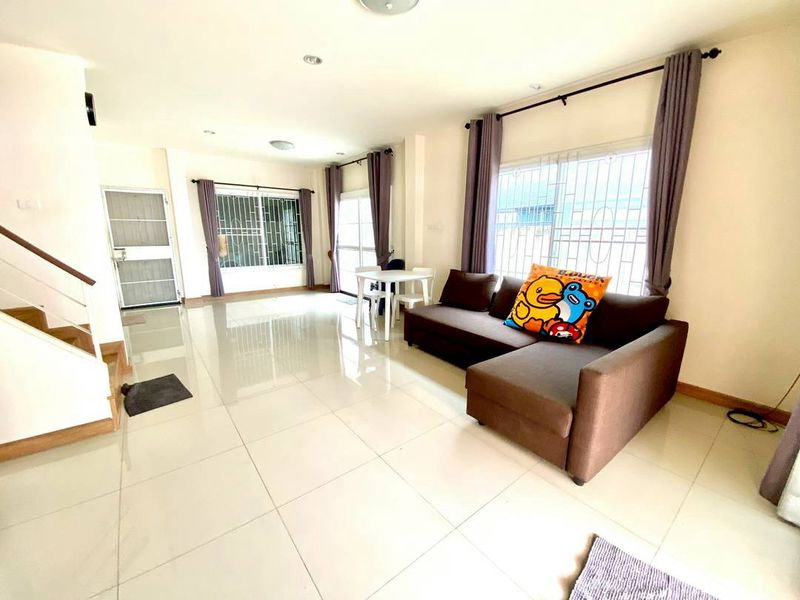 รูป บ้านแฝดสวย ศรีราชา หมู่บ้านพาโนวิว ใกล้นิคม เดินทางสะดวก - รูปที่ 2/19