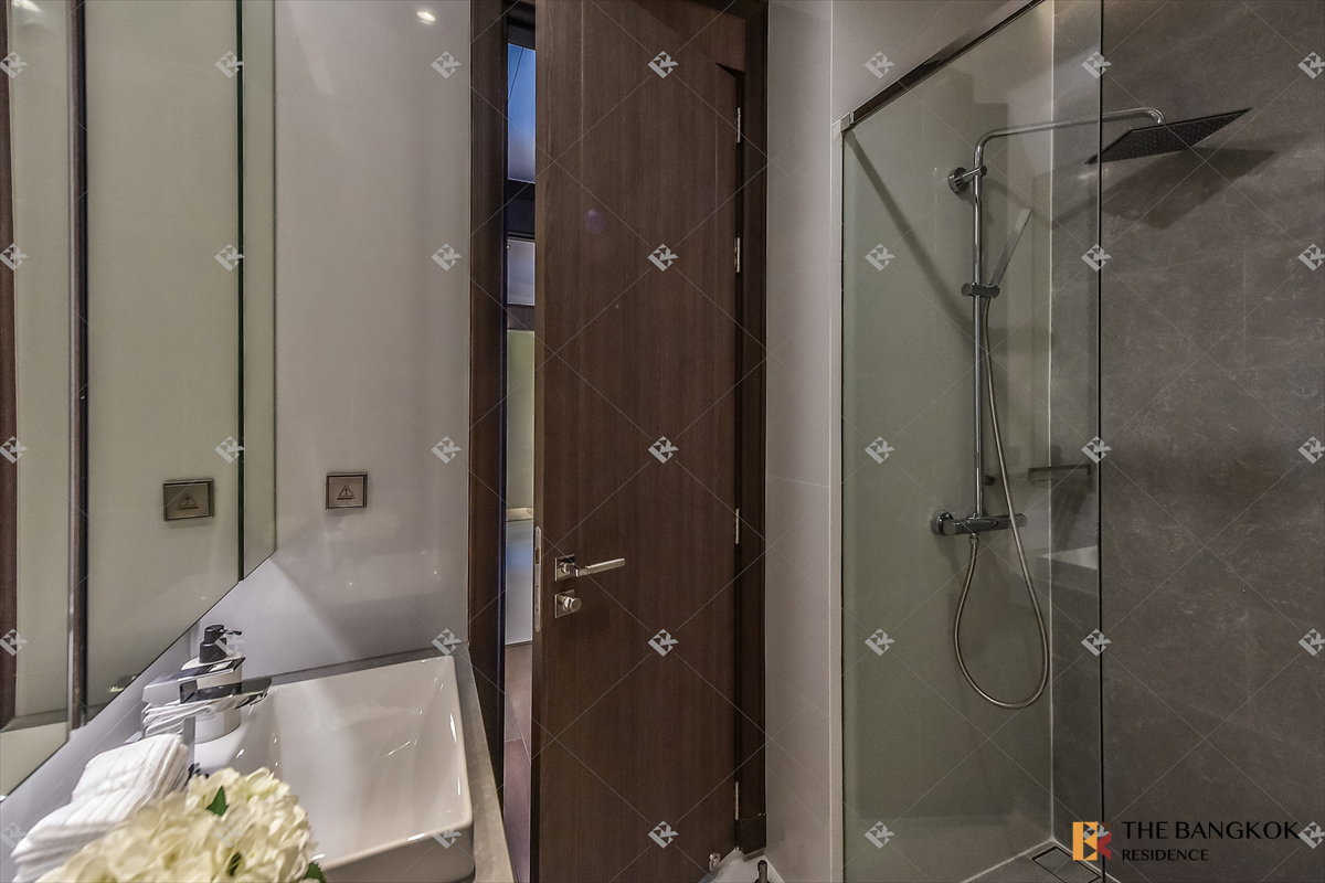 รูป 💎 ขายคอนโด Ultra Luxury Q1 Sukhumvit ตกแต่งหรู พื้นที่นั่งเล่นกว้าง ใกล้ BTS นานา ✨ - รูปที่ 16/24