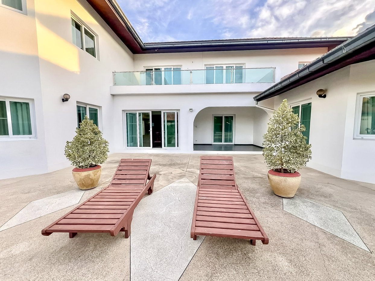 รูป Pool Villa for Sale Mabprachan Pattaya Large Private Estate - รูปที่ 11/14