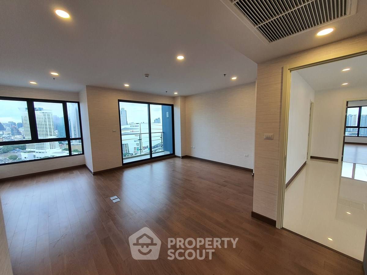 รูป คอนโด 4-ห้องนอน ที่ ศุภาลัย พรีเมียร์ เจริญนคร ใกล้ BTS กรุงธนบุรี (ID 2874309) - รูปที่ 11/27