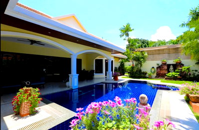 Houses for sale Thep Prasit Road : Single house for sale Jomtien Park Villa  just 700 m. to beach