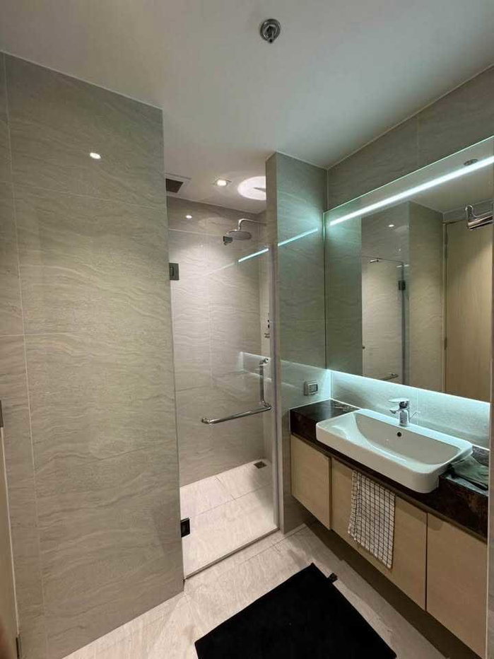 รูป LTHC15507 – Luxury Duplex Condo for Rent Phrom Phong | Modern City Lifestyle | Near BTS Phrom Phong | 90,000 THB - รูปที่ 3/6