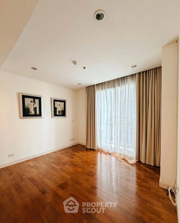 1-BR Condo at Baan Siri 31 Condominium near MRT Sukhumvit (ID 2894493)