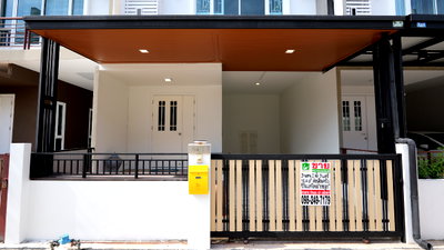 ทาวน์โฮม แคราย : ขายทาวน์เฮ้าส์ รีโนเวทพร้อมอยู่ 3 ห้องนอน 2 ห้องน้ำ หมู่บ้านไอเดียเฮ้าส์ สนามบินน้ำ (Gant-341)
