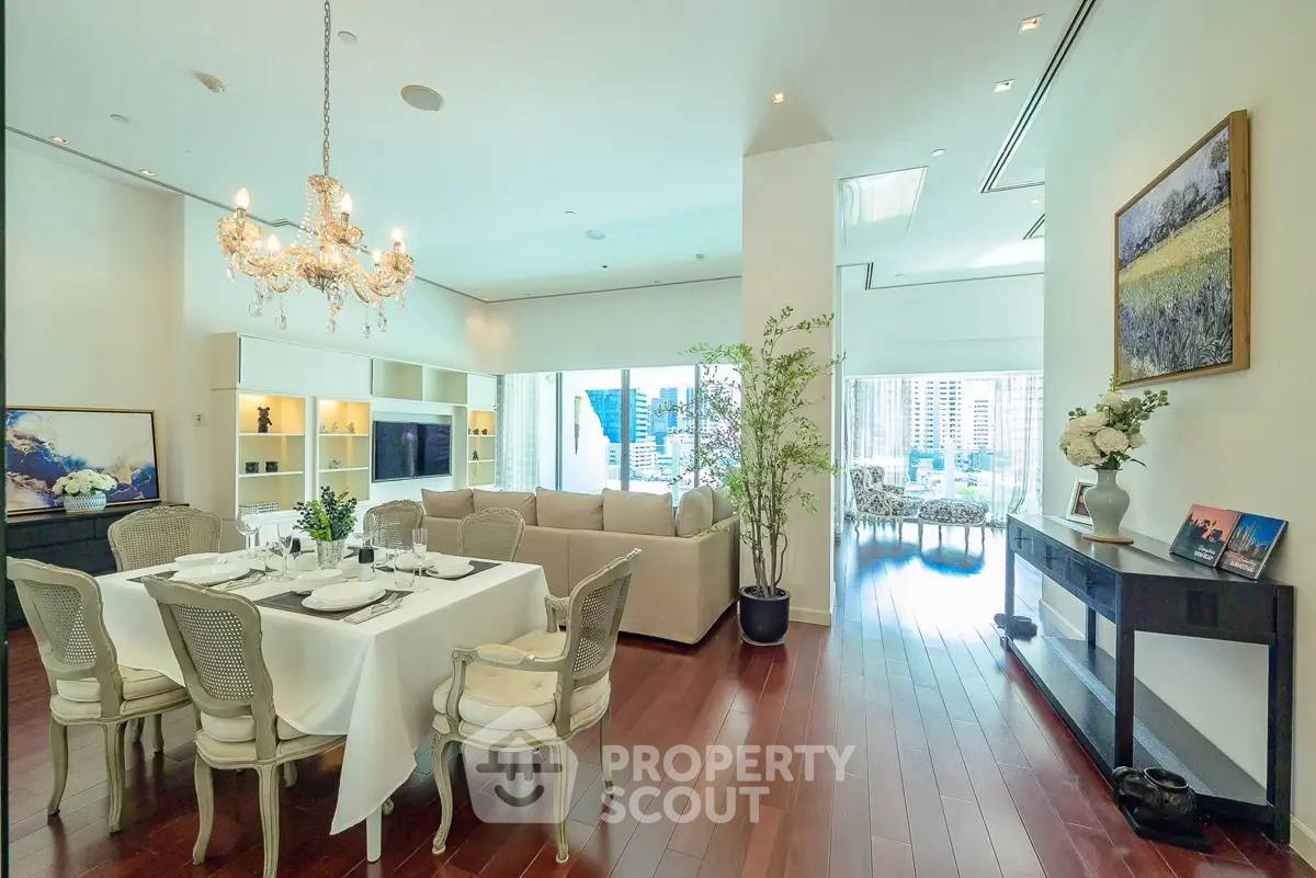 รูป คอนโด 2-ห้องนอน ที่ เลอ รัฟฟิเน่ สุขุมวิท 39 คอนโดมิเนียม ใกล้ BTS พร้อมพงษ์ (ID 2874646) - รูปที่ 5/28
