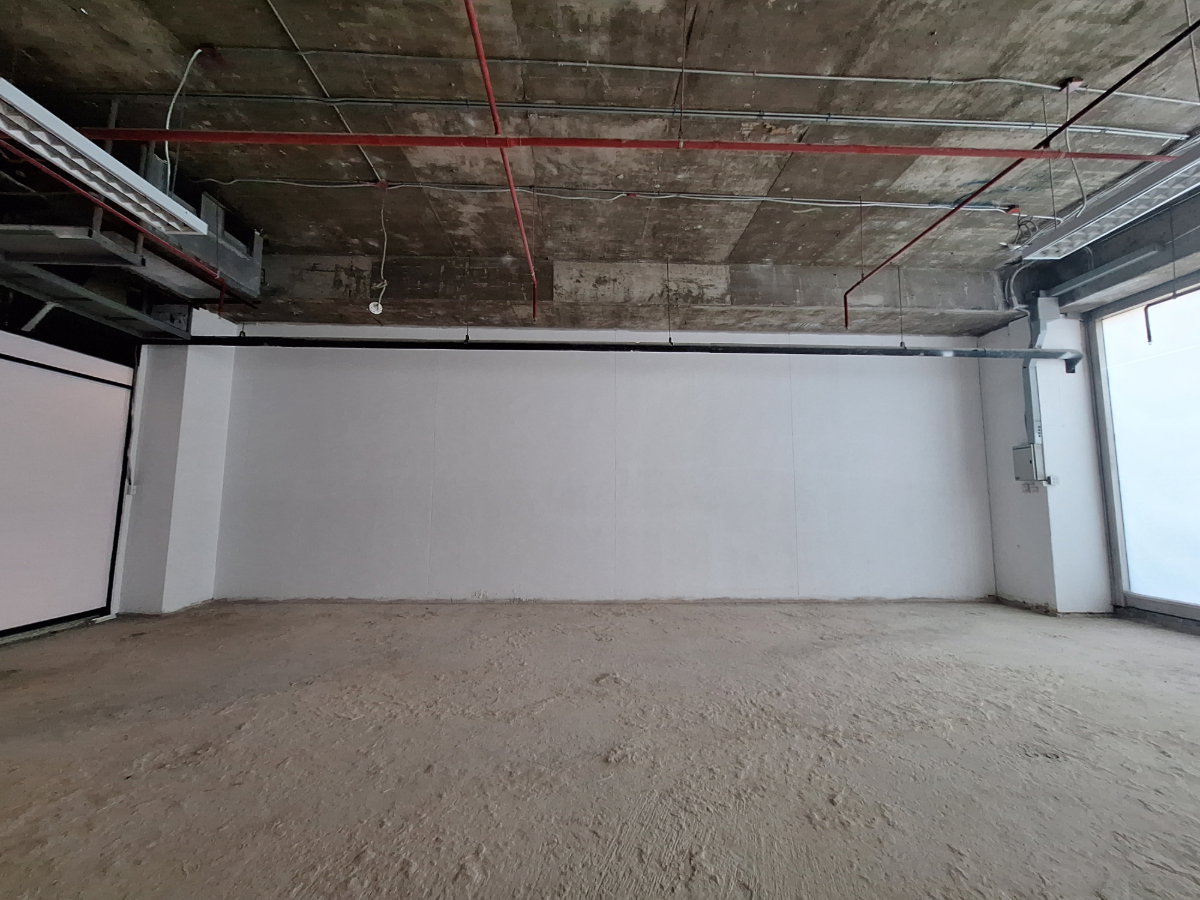 รูป ร้านค้าใจกลางอโศก เหมาะทำธุรกิจทุกประเภท ** NO CO-AGENT ** - รูปที่ 1/6