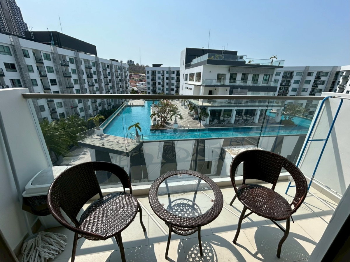 รูป [FOR RENT] Arcadia Beach Resort 2 Bed 5th floor pool view (1-year contract) 20,000 THB  - รูปที่ 18/22